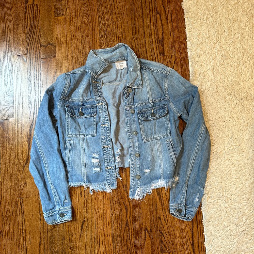 Hidden Super soft jean jacket size Medium